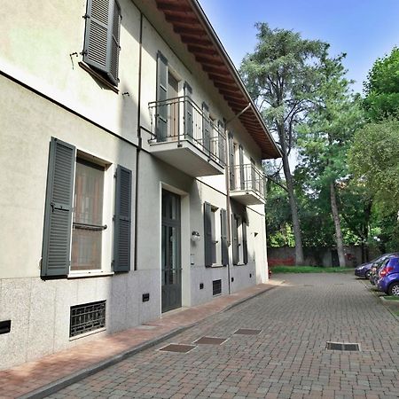 Best Way Rent - Incantevoli Appartamenti Sul Naviglio Della Martesana Milão Exterior foto